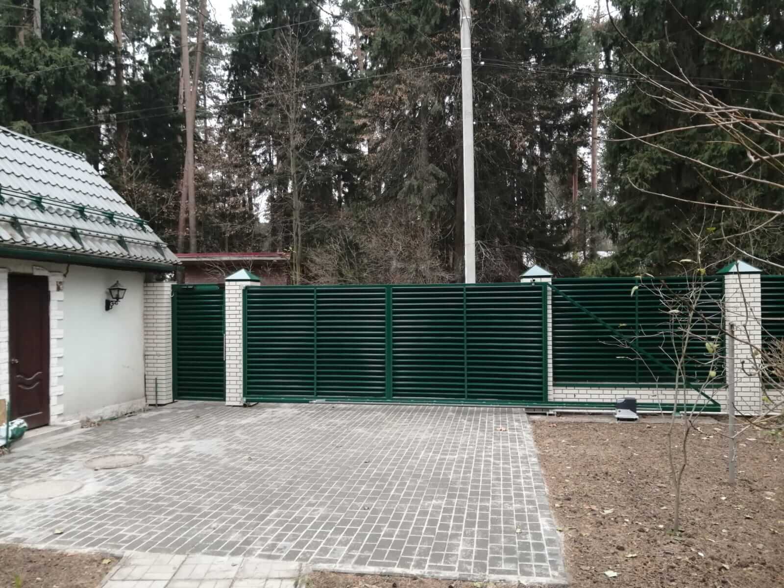 Забор-жалюзи с ламелями ЭКО-Z Зеленый Мох фото2 в Альметьевске