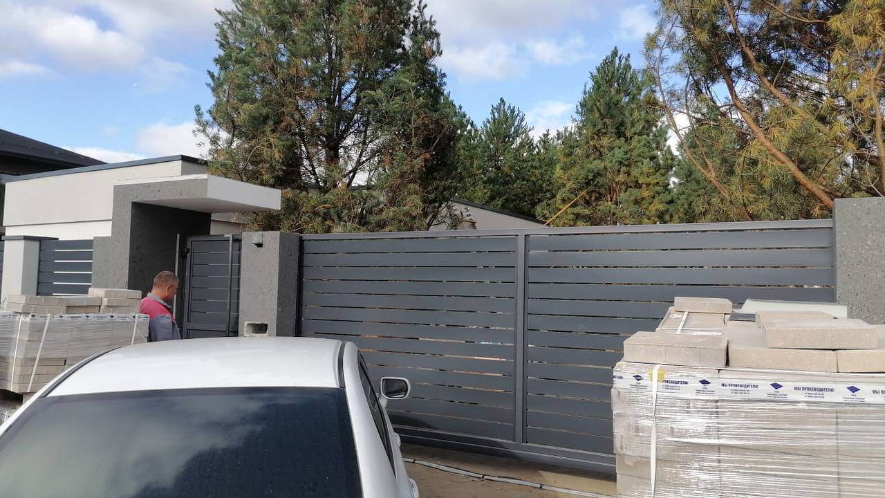 Забор-ранчо из металлопланкена 36м RAL7024 Серый Графит фото 3 в Альметьевске