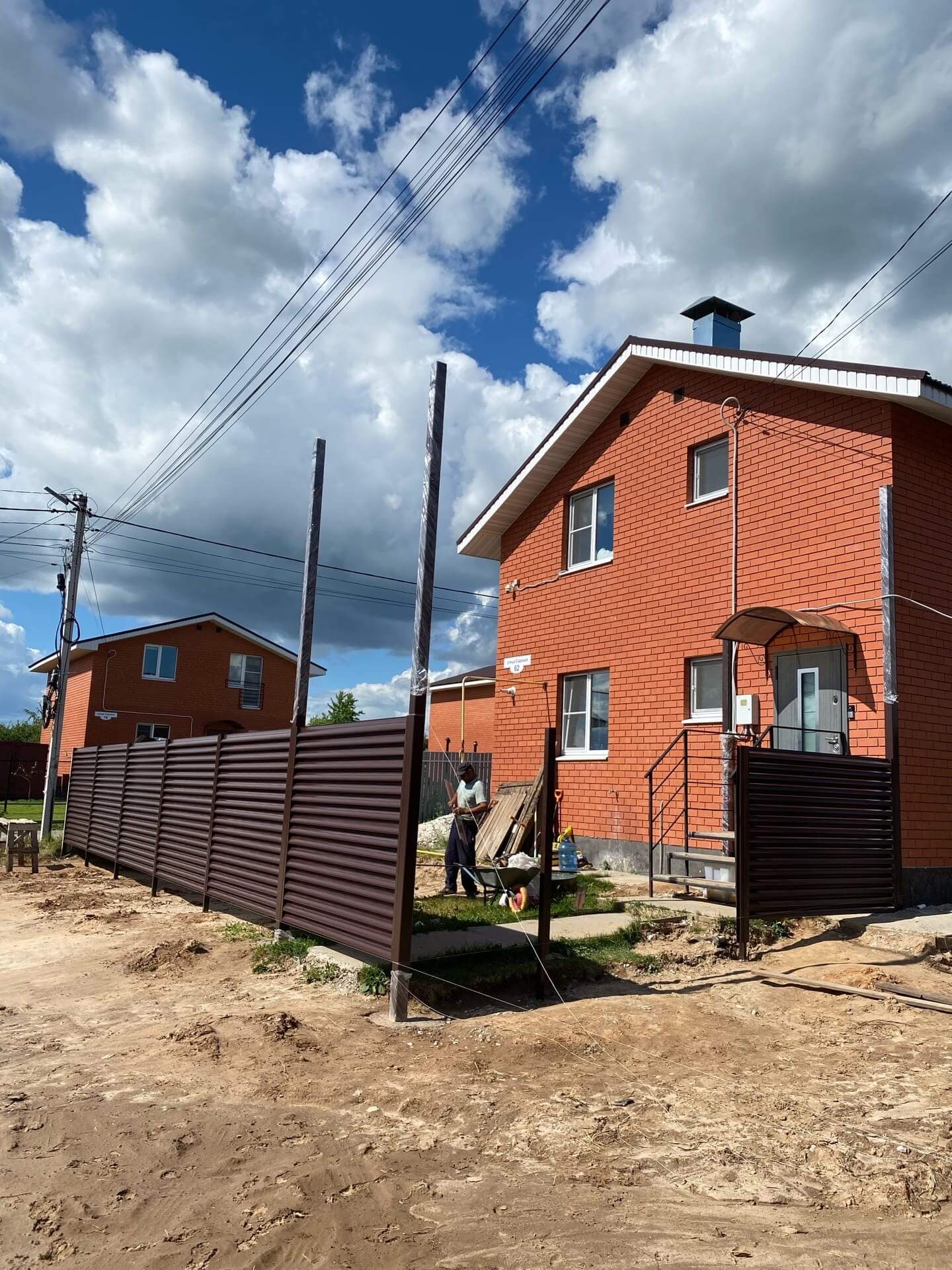 Забор-жалюзи из ламелей еврожалюзи 14м RAL8017 Шоколад фото 1 в Альметьевске
