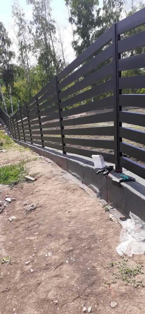 Забор-ранчо из металлопланкена 48м RAL9005 Черный МАТТЕ фото 1 в Альметьевске