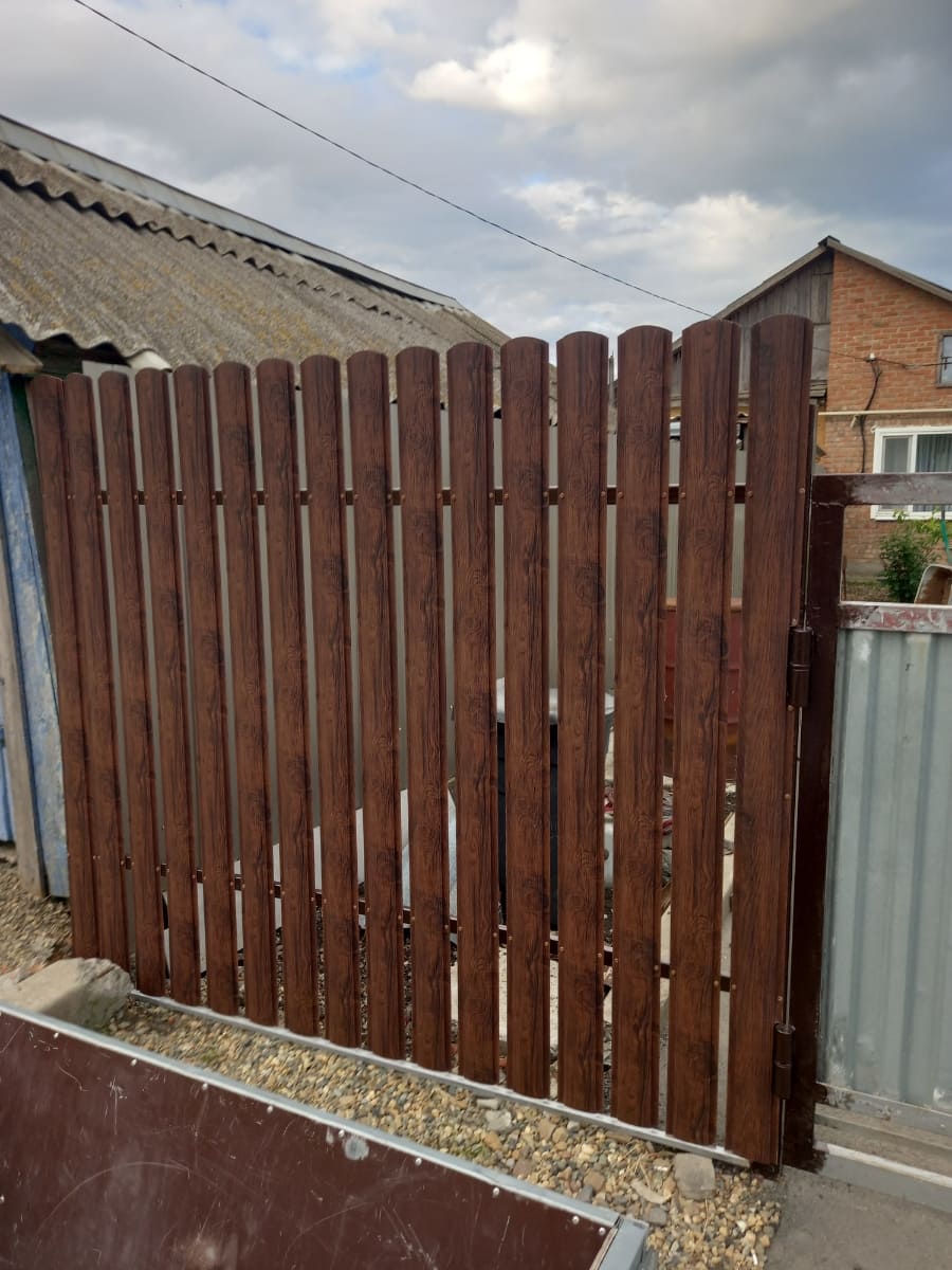Забор из евроштакетника 2м Античный Дуб SteelArt двусторонний в Альметьевске