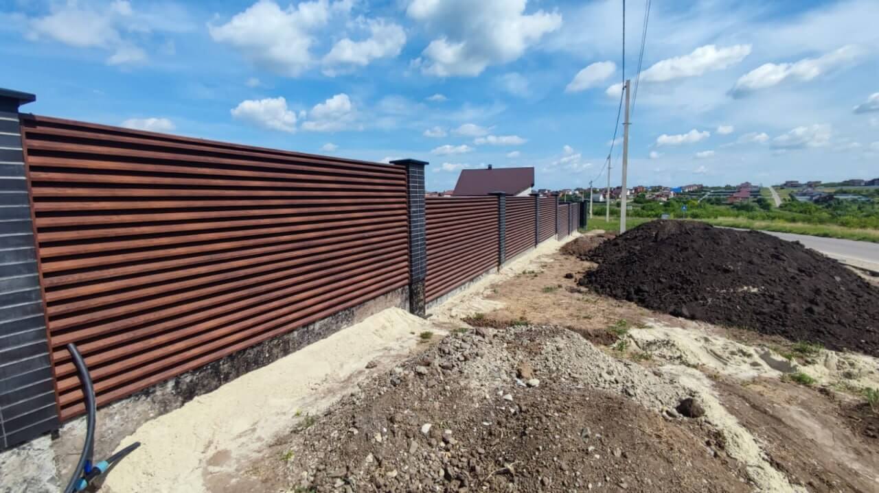 Забор-жалюзи из ламелей 54м ЭКО-Z Античный Дуб (SteelArt) фото 1 в Альметьевске