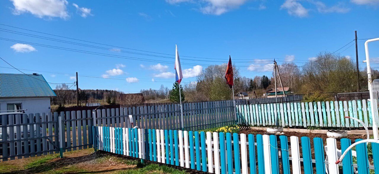 Забор из евроштакетника 16м RAL5021 Морская Волна, RAL9003 Белый фото 3 в Альметьевске