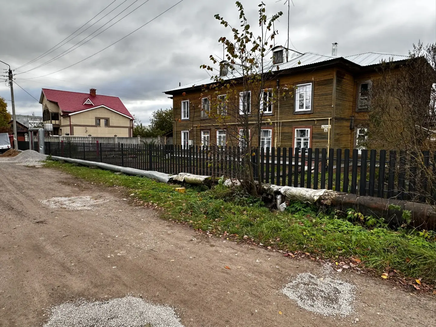 Забор из евроштакетника 63м Черное Дерево 3D Принтек фото 2 в Альметьевске